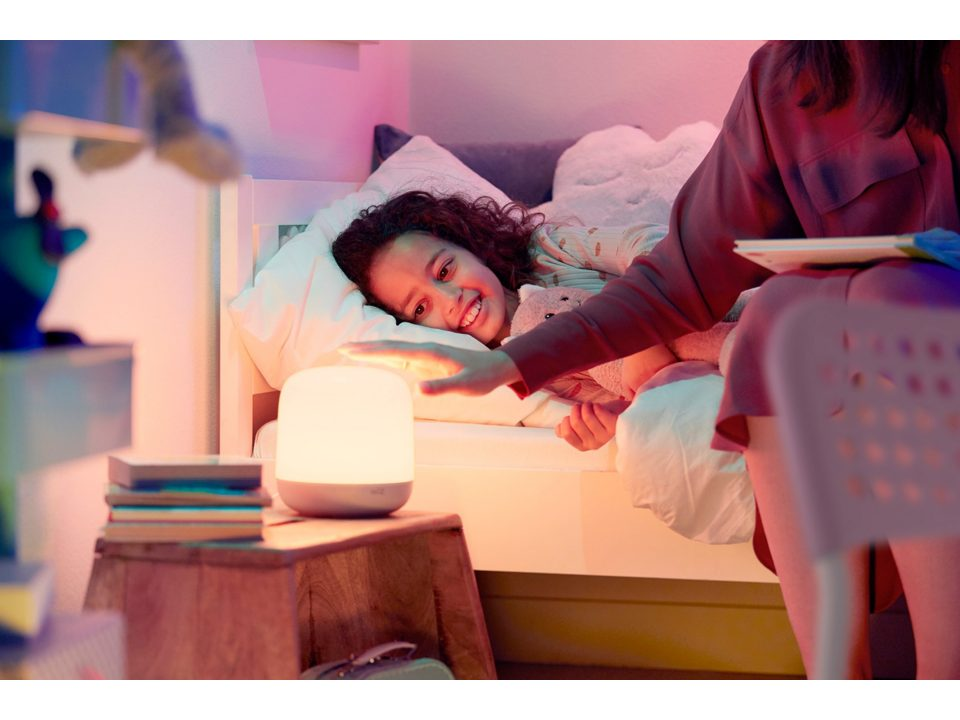 Luminária Hero Smart Led Wifi Bluetooth Rgb Bivolt WiZ