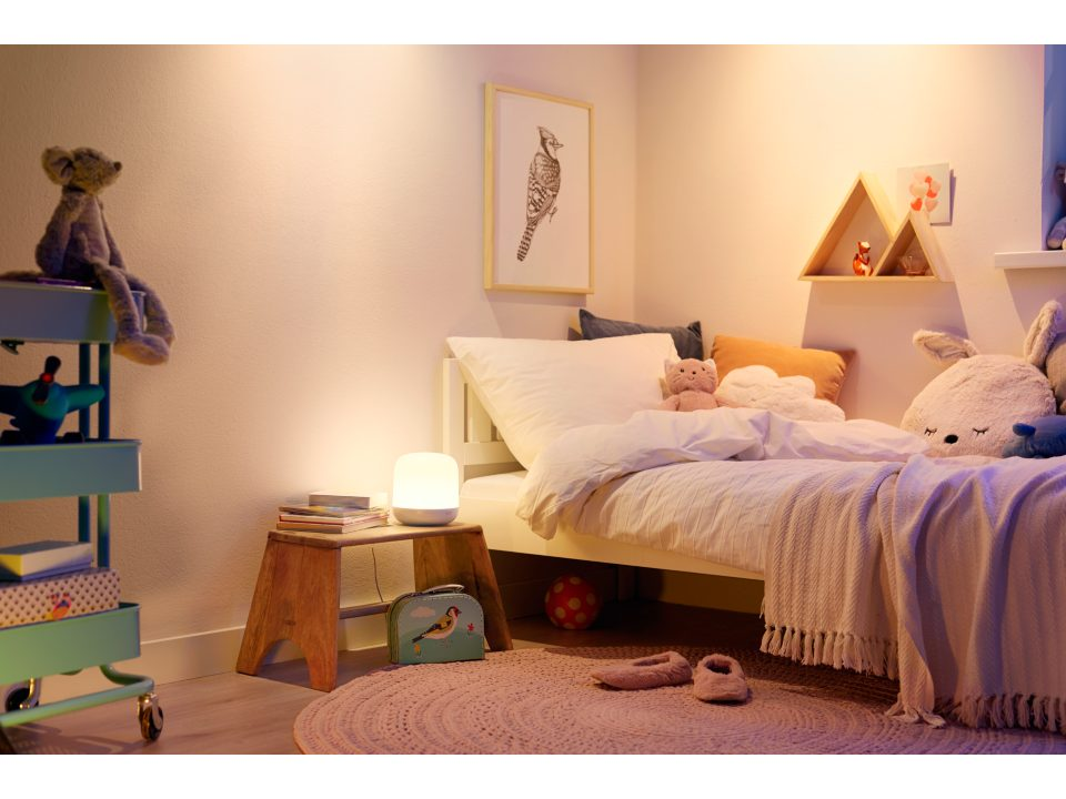 Luminária Hero Smart Led Wifi Bluetooth Rgb Bivolt WiZ