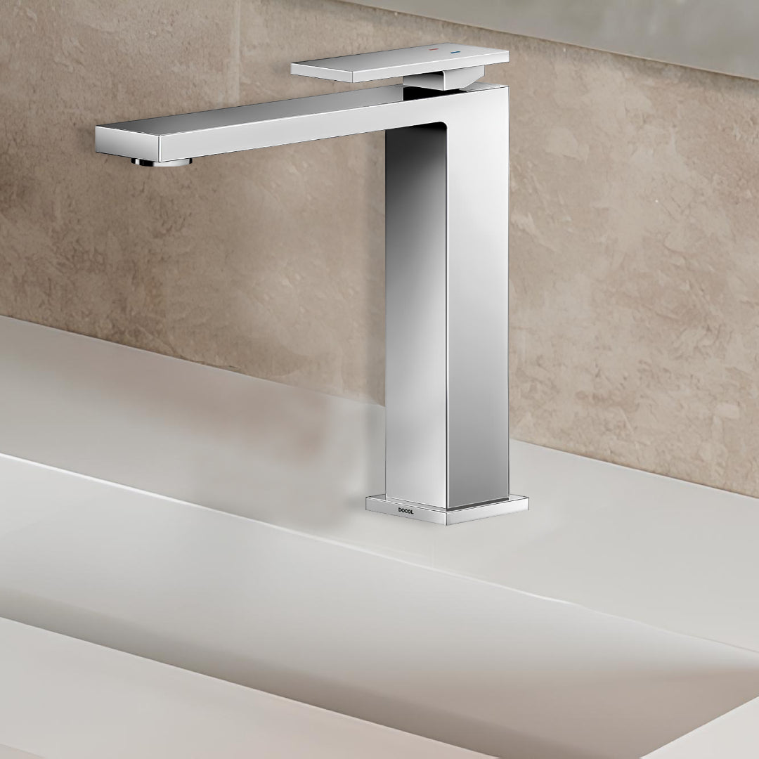 Misturador Monocomando para Lavatório de Mesa Bica Alta New Edge 00925406 Docol