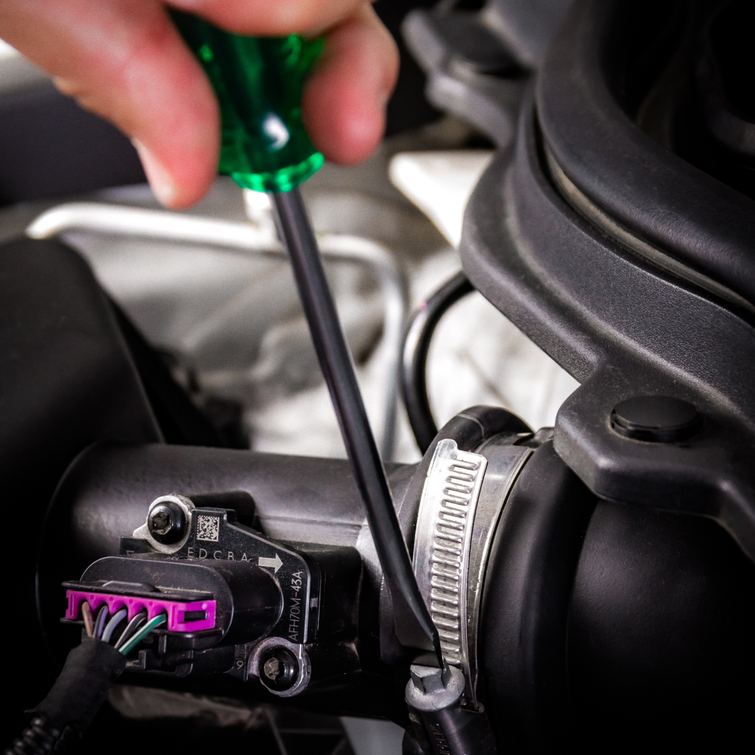 Chave De Fenda Com Cabo Pvc Translucido 1/8X5” St61333 Sata