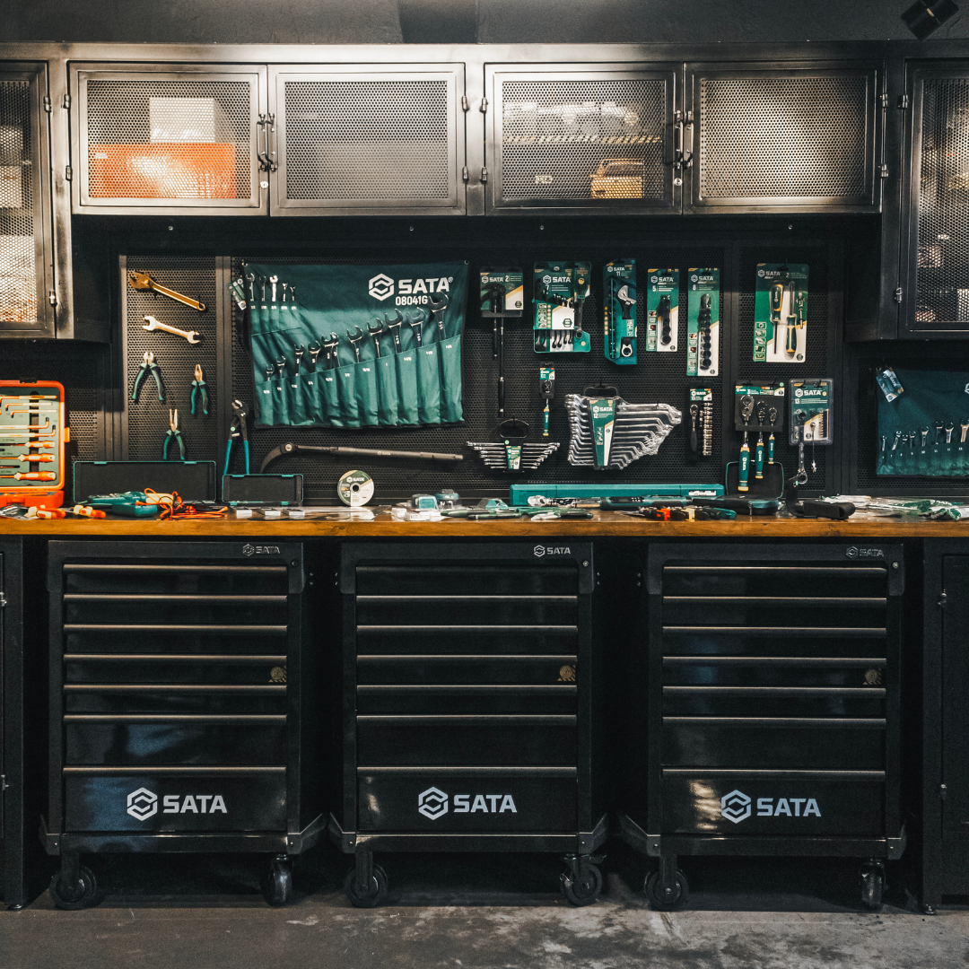 Carro Para Ferramentas Com 7 Gavetas Preto ST95113G-B Sata