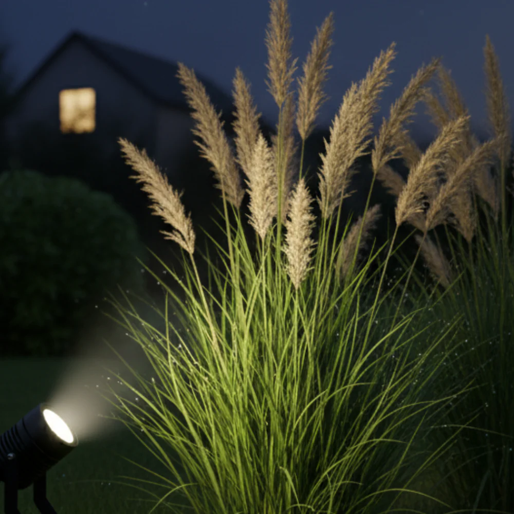 Luminária Led Espeto Jardim Spotlight Spike 10W Philips