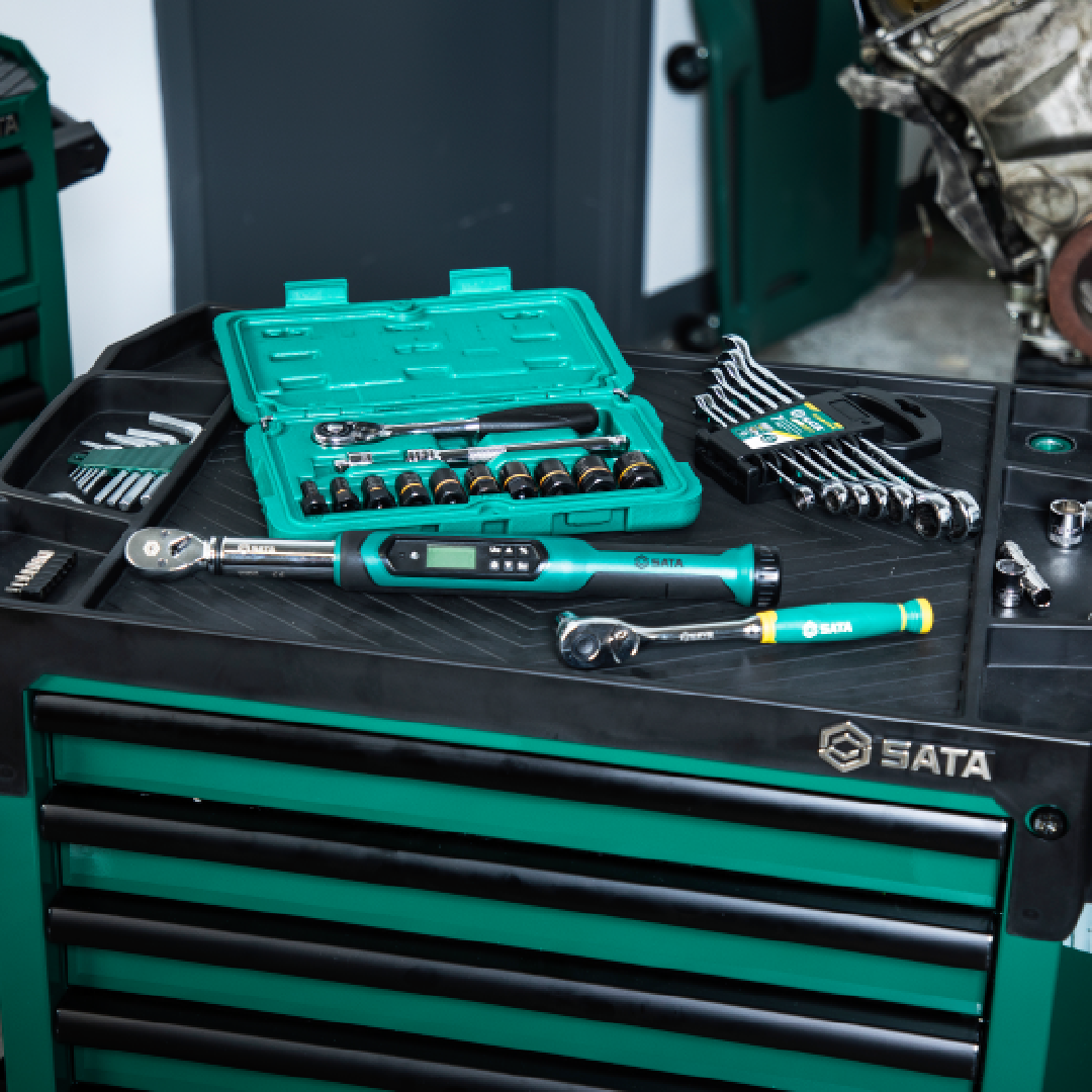 Carro Para Ferramentas Com 7 Gavetas Verde ST95113G Sata
